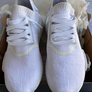 Adidas NMD R1 Japan, triple white